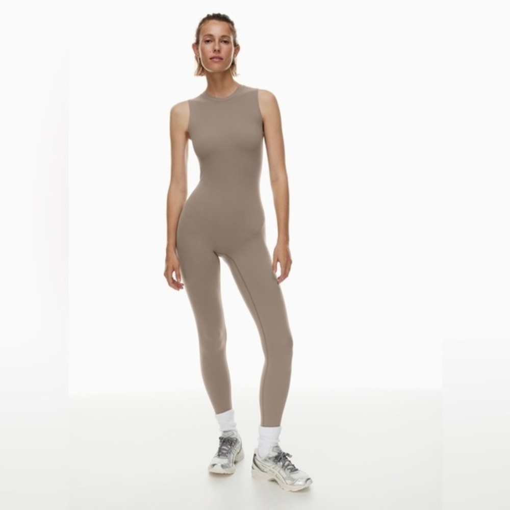 TNA Aritzia TnaBUTTER™ Muscle Jumpsuit Small